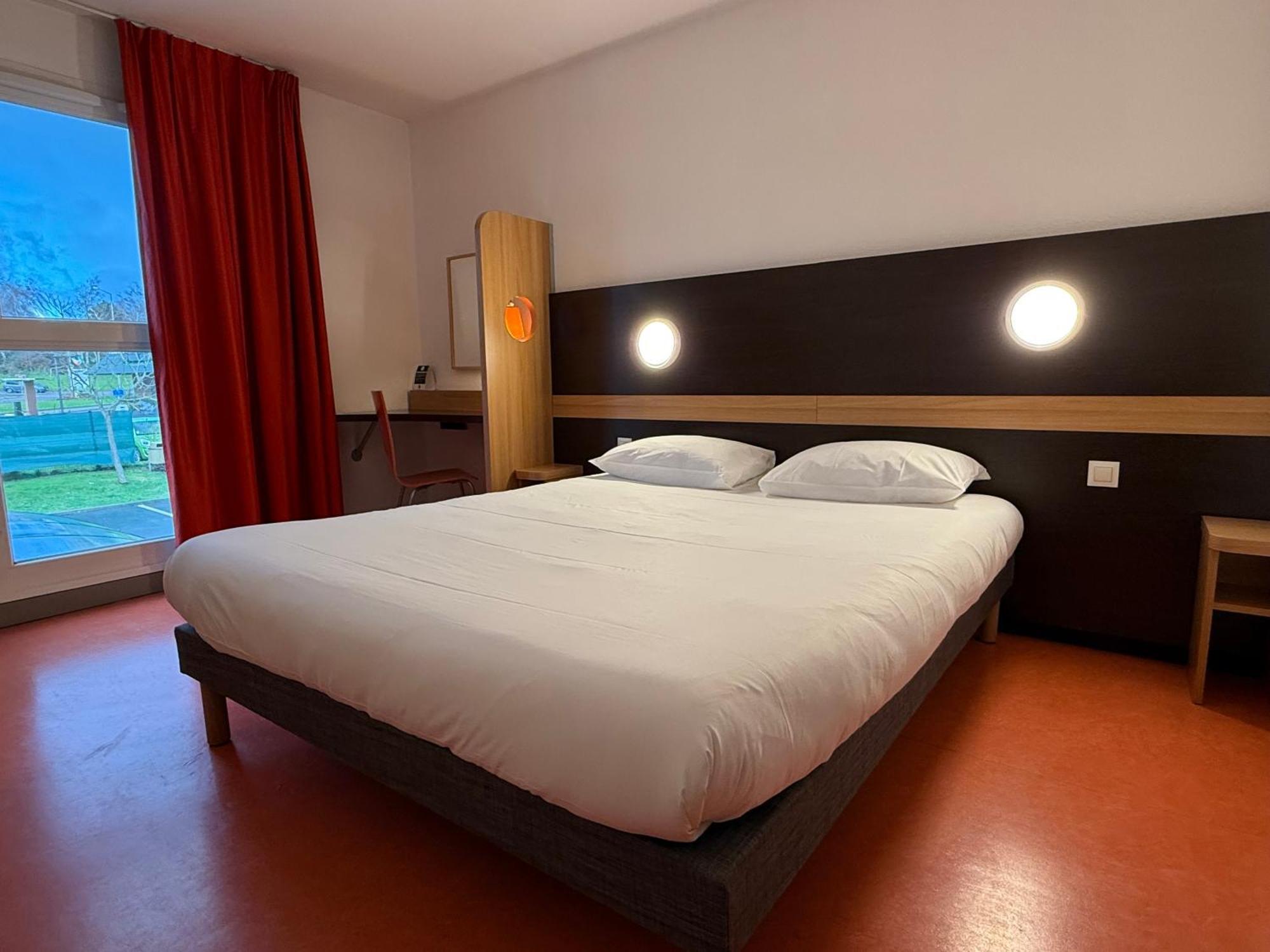 B&B Hotel Lisieux Parc Des Expositions Exterior foto