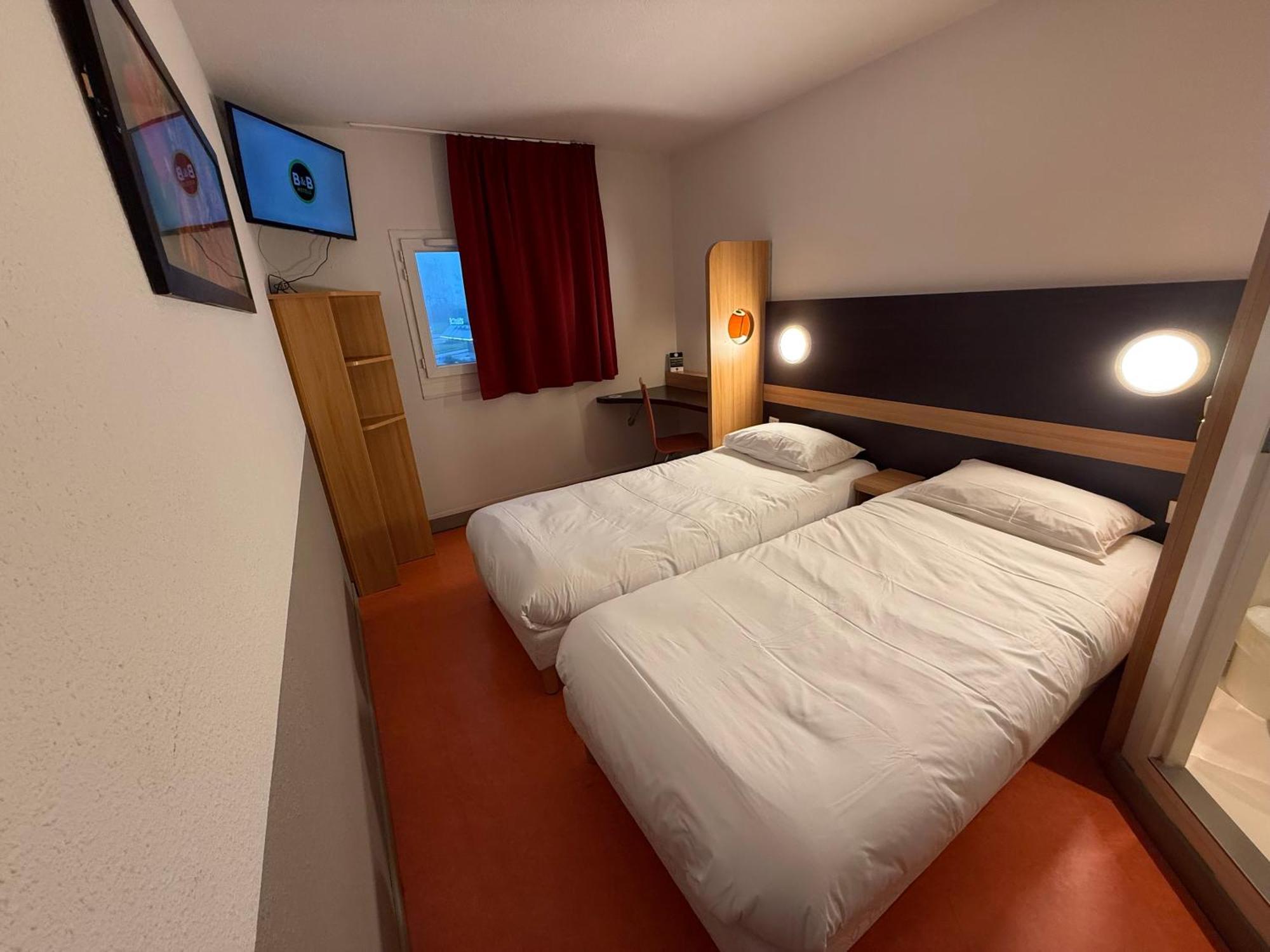 B&B Hotel Lisieux Parc Des Expositions Exterior foto
